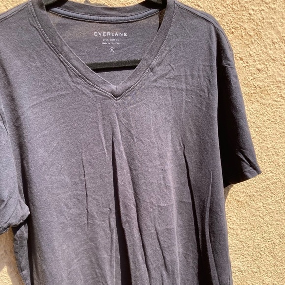 Men's Everlane T-Shirt Black Solid Classic XL Crew Cotton Casual Everyday V-Neck - Picture 8 of 9